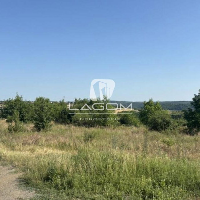 Plac Prodaja Beograd Resnik 1994 m2