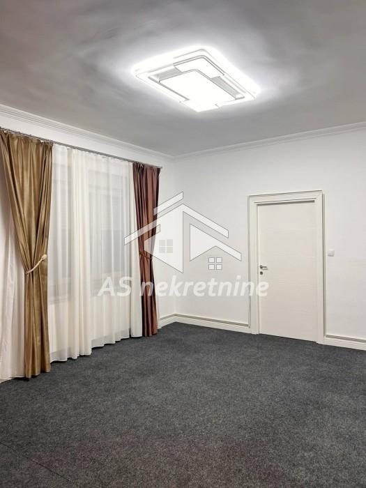 Lokal Izdavanje Beograd Lokal Izdavanje Beograd Kalenić Pijaca 72 m2