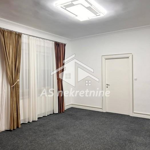Lokal Izdavanje Beograd Kalenić Pijaca 72 m2