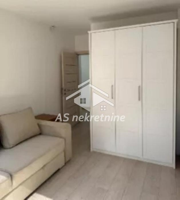 Četvorosoban stan za izdavanje, Blok 22, Beograd, 91m², 1.300 €/mes