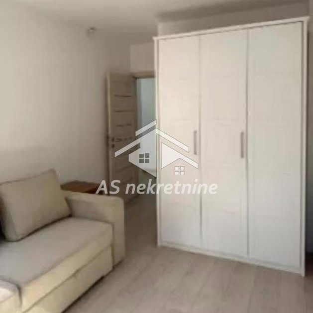 Četvorosoban stan za izdavanje, Blok 22, Beograd, 91m², 1.300 €/mes