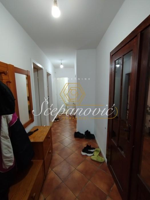 izdavanje-lokala-xeCjHU9Koa Kuća na prodaju, Rumenka, Novi Sad, 145m², 200.000 €