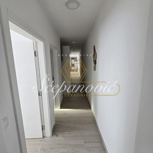 Stan Prodaja Novi Sad  88 m2