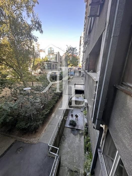 izdavanje-lokala-ysi58eKjKQ Stan Prodaja Beograd Banovo Brdo 111 m2