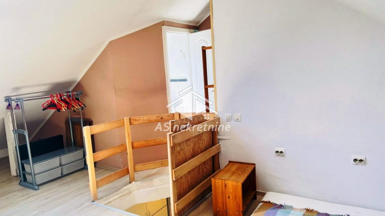 izdavanje-nekretnina-1ujgM3mkLx Stan Izdavanje Beograd Slavija 66 m2
