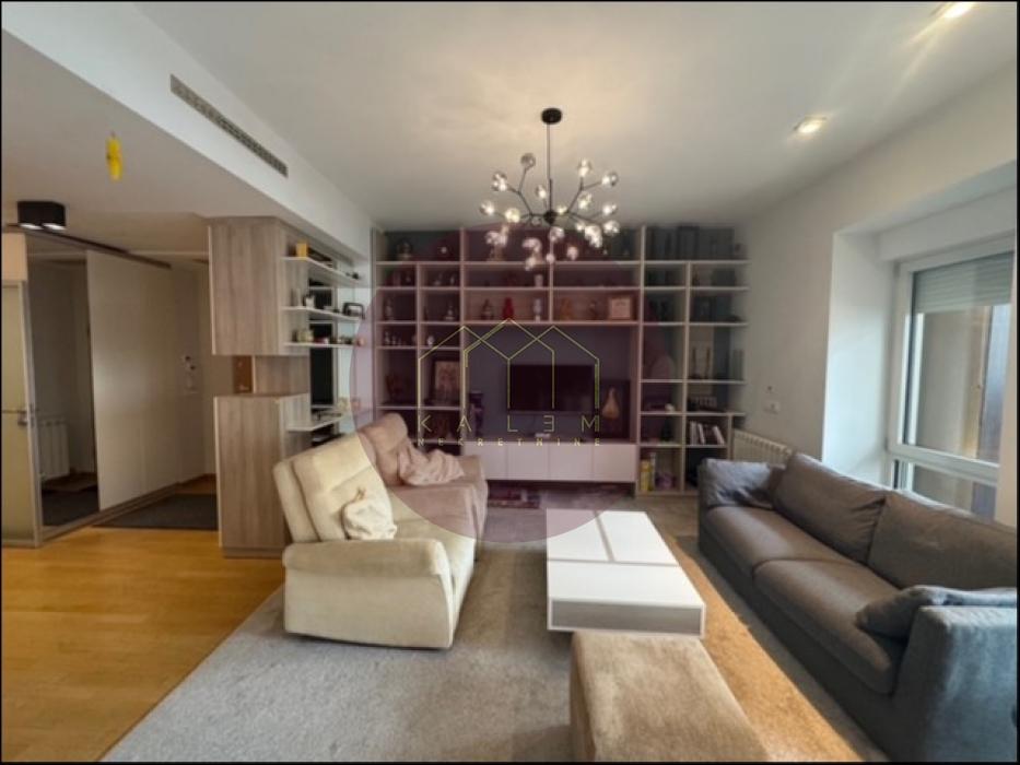 Trosoban stan za izdavanje, Vukov Spomenik, Beograd, 125m², 2.200 €/mes