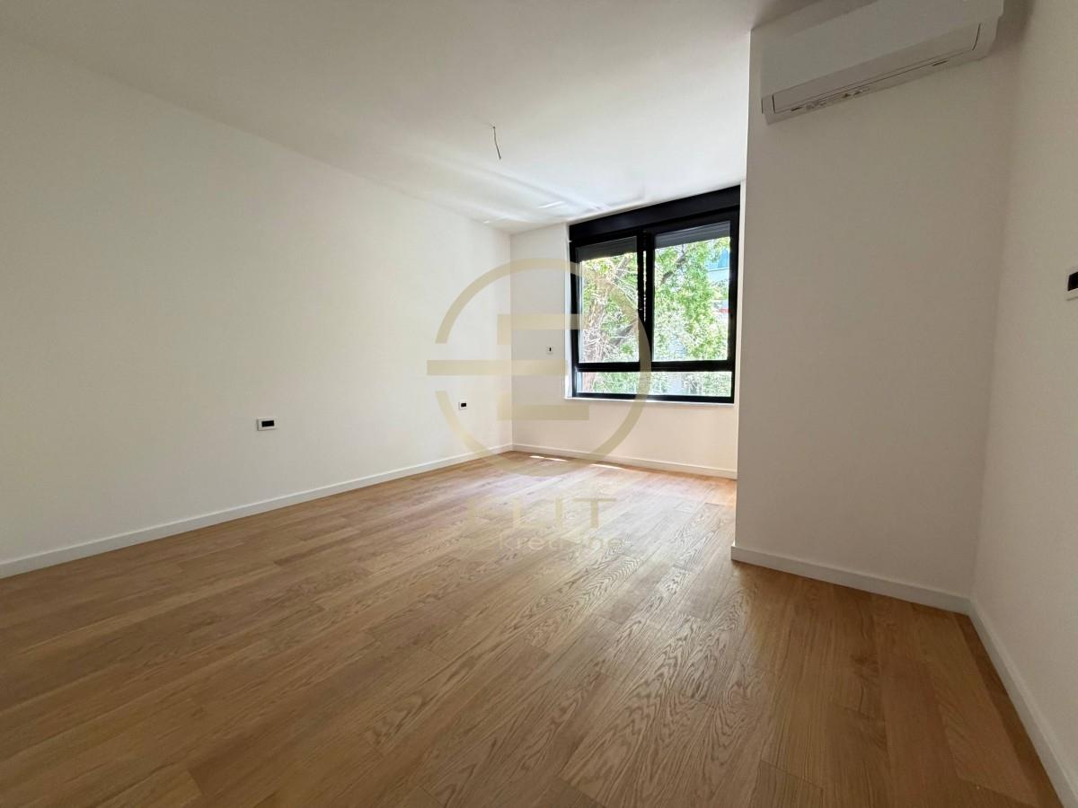izdavanje-nekretnina-2vh0OZJewl Lokal za izdavanje, Centar, Novi Sad, 126m², 1.890 €/mes