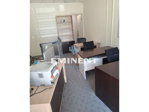 Lokal Izdavanje Beograd Blok 67 - Belville 40 m2