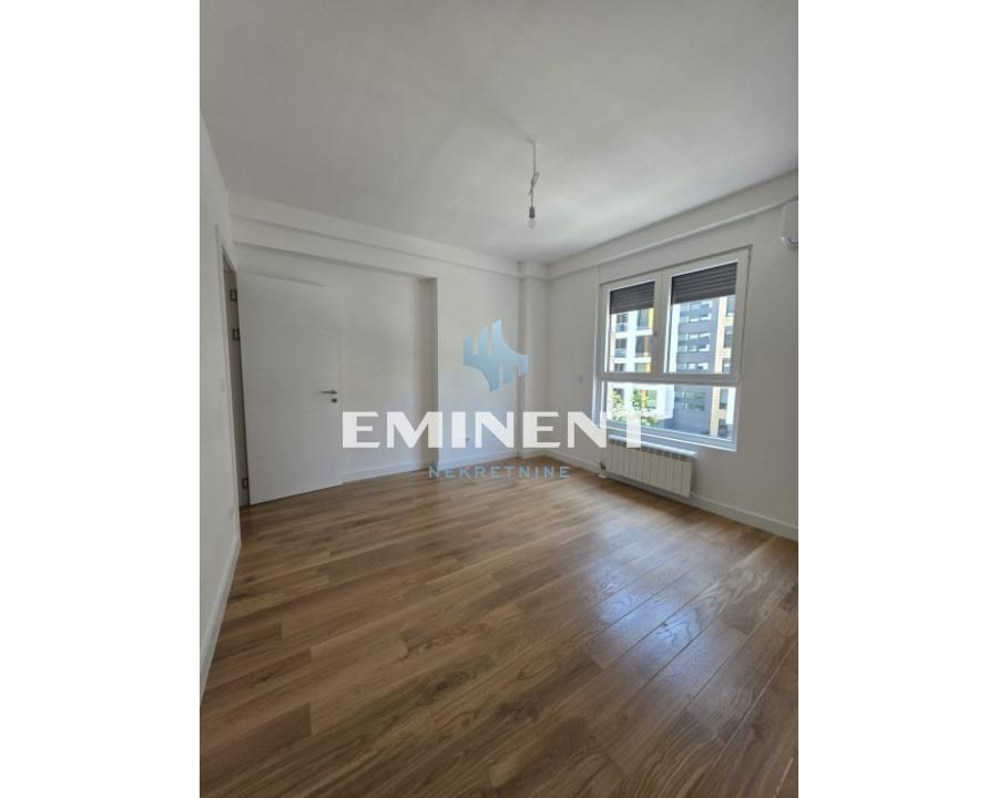 Stan Izdavanje Beograd Blok 65 54 m2