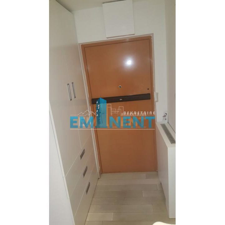 Dvosoban stan na prodaju, Filmski Grad, Beograd, 49m², 132.300 €