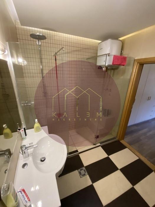 Trosoban stan na prodaju, Zaplanjska, Beograd, 125m², 310.000 €