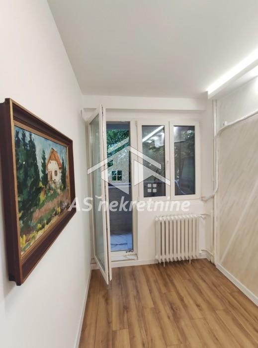 Trosoban stan za izdavanje, Banovo Brdo, Beograd, 52m², 700 €/mes