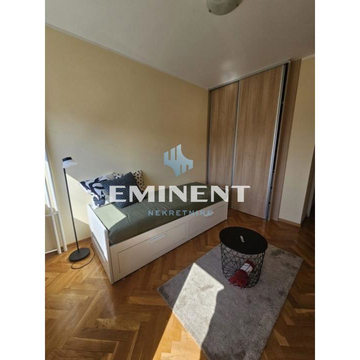 Stan Izdavanje Beograd Blok 23 73 m2