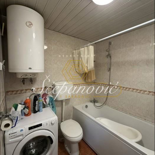 Četvorosoban stan na prodaju, Grbavica, Novi Sad, 79m², 250.000 €