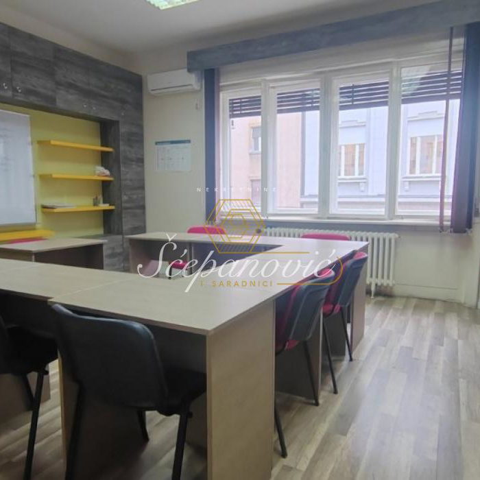 Stan Prodaja Novi Sad  155 m2