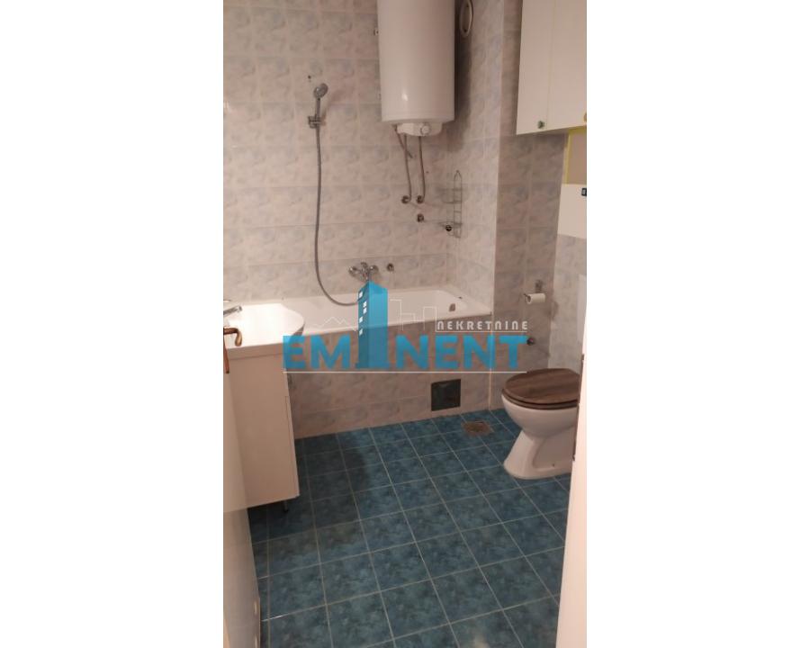 izdavanje-nekretnina-EDIStYbkFH Četvorosoban stan za izdavanje, Denkova Bašta, Beograd, 96m², 800 €/mes