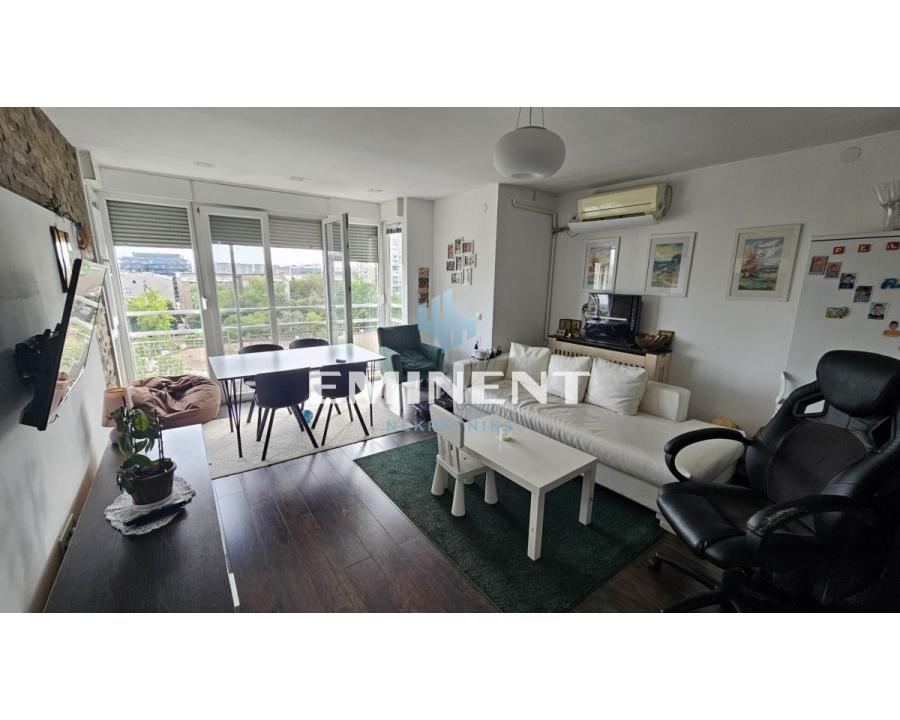 Trosoban stan na prodaju, Blok 28, Beograd, 62m², 229.000 €