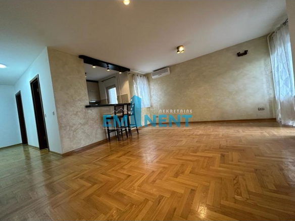 Stan Izdavanje Beograd Autokomanda 80 m2