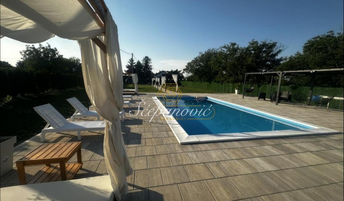 izdavanje-nekretnina-H052FMVjuk Kuća na prodaju, Čortanovci, Inđija, 2144m², 250.000 €