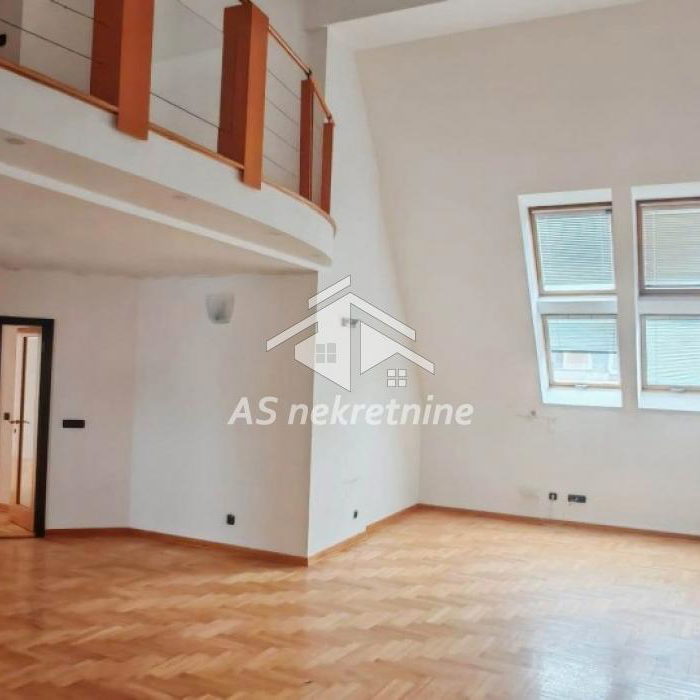 Višesoban stan na prodaju, Kalenić Pijaca, Beograd, 207m², 690.000 €