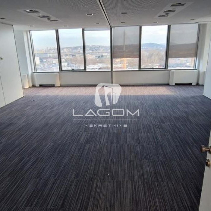 Lokal za izdavanje, Blok 67 – Belville, Beograd, 838m², 8. sprat, 15.595 €/mes