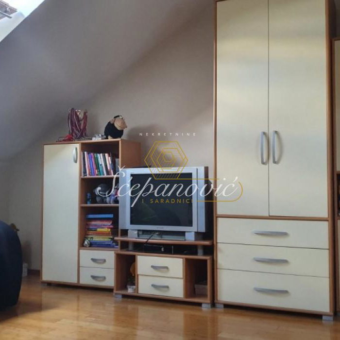 Trosoban stan na prodaju, Nova Detelinara, Novi Sad, 113m², 235.000 €