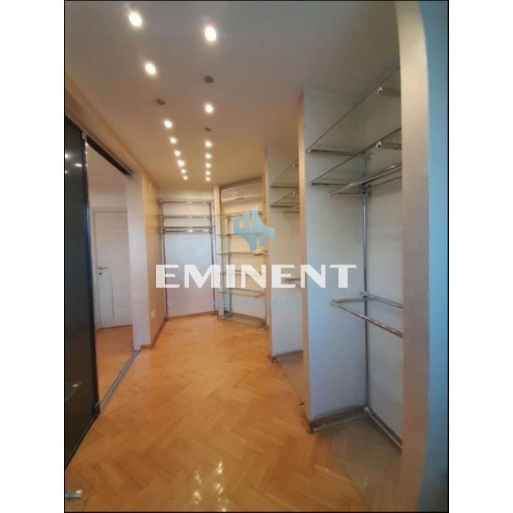 Dvosoban stan za izdavanje, Južni Bulevar, Beograd, 66m², 850 €/mes