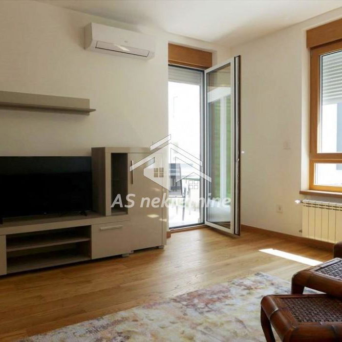 Stan Izdavanje Beograd  60 m2