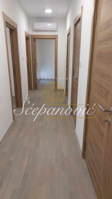 izdavanje-nekretnina-Ohjs96xGkx Četvorosoban stan na prodaju, Alibegovac, Novi Sad, 78m², 160.000 €