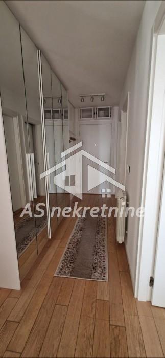 Trosoban stan za izdavanje, A Blok – Blok 67a, Beograd, 67m², 1.300 €/mes