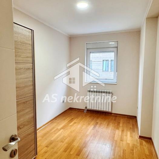 Stan Izdavanje Beograd Lekino Brdo 67 m2