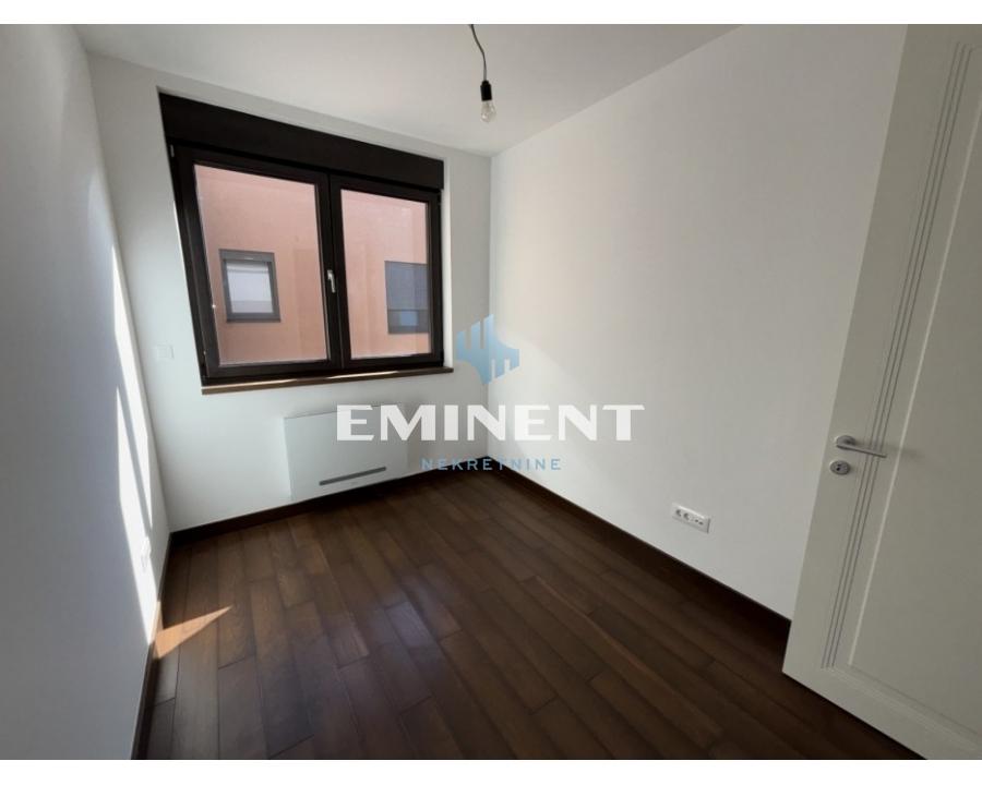 Četvorosoban stan na prodaju, Crveni Krst Vračar, Beograd, 119m², 595.000 €