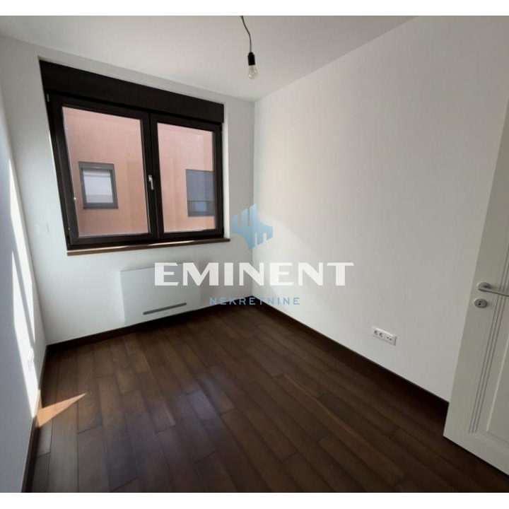 Četvorosoban stan na prodaju, Crveni Krst Vračar, Beograd, 119m², 595.000 €