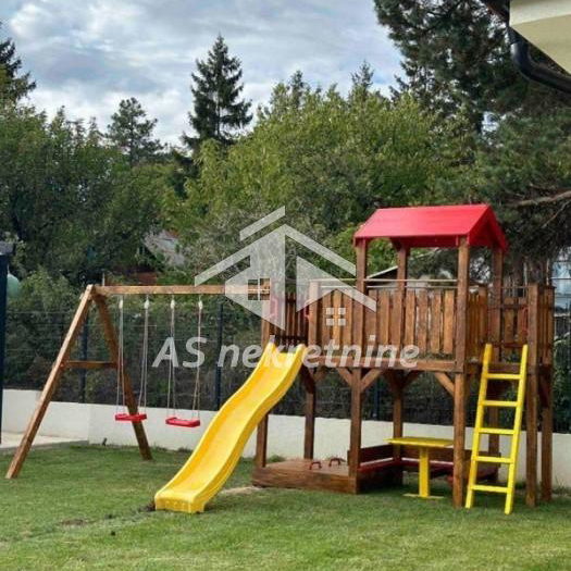 Kuća na prodaju, Vrčin, Beograd, 230m², 800.000 €