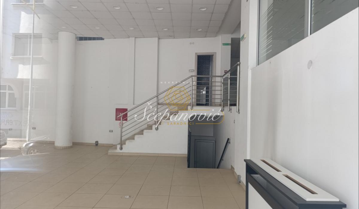 Lokal Izdavanje Novi Sad Lokal Izdavanje Novi Sad 229 m2