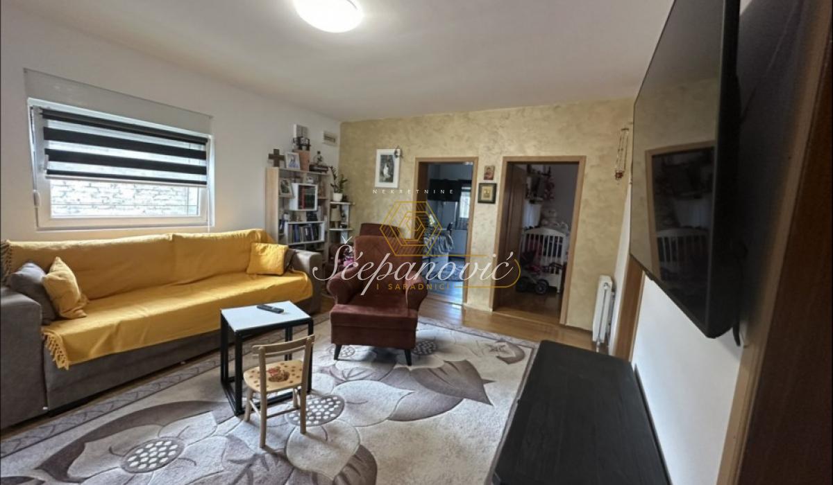 izdavanje-nekretnina-WaW5IJeu5t Kuća na prodaju, Klisa, Novi Sad, 204m², 290.000 €