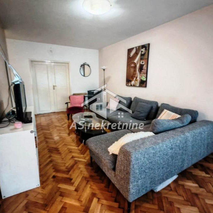 Stan Izdavanje Beograd Kalenić Pijaca 73 m2
