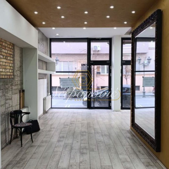 Lokal Izdavanje Novi Sad  134 m2