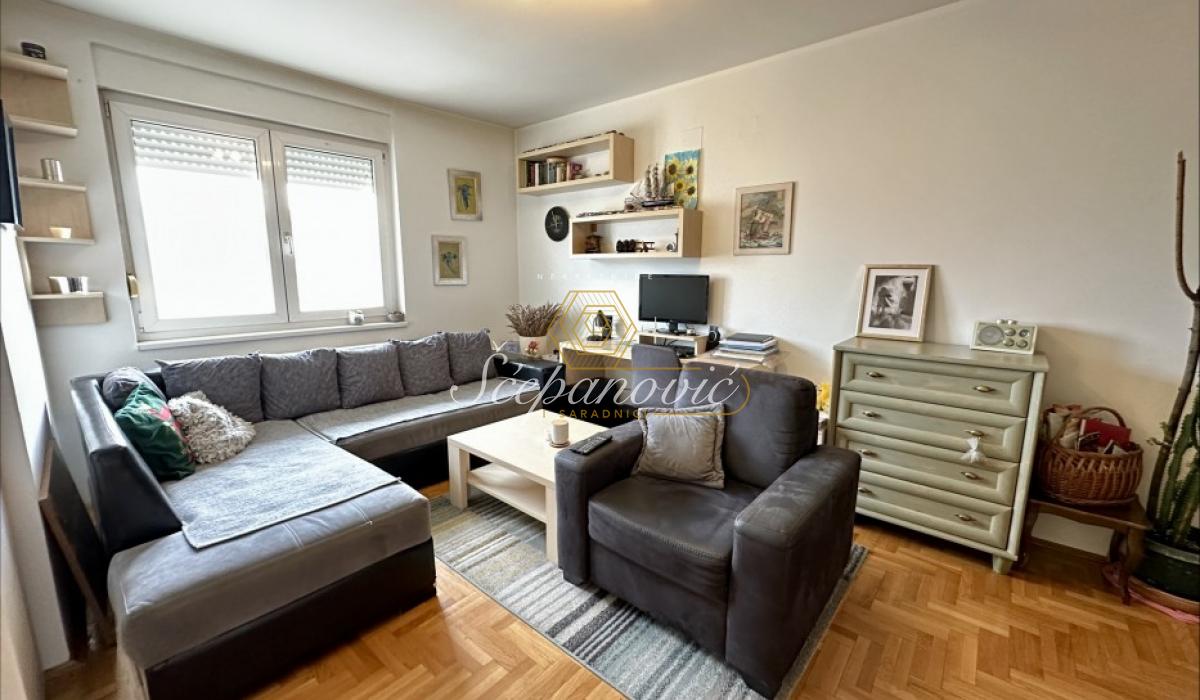Trosoban stan na prodaju, Grbavica, Novi Sad, 75m², 195.000 €