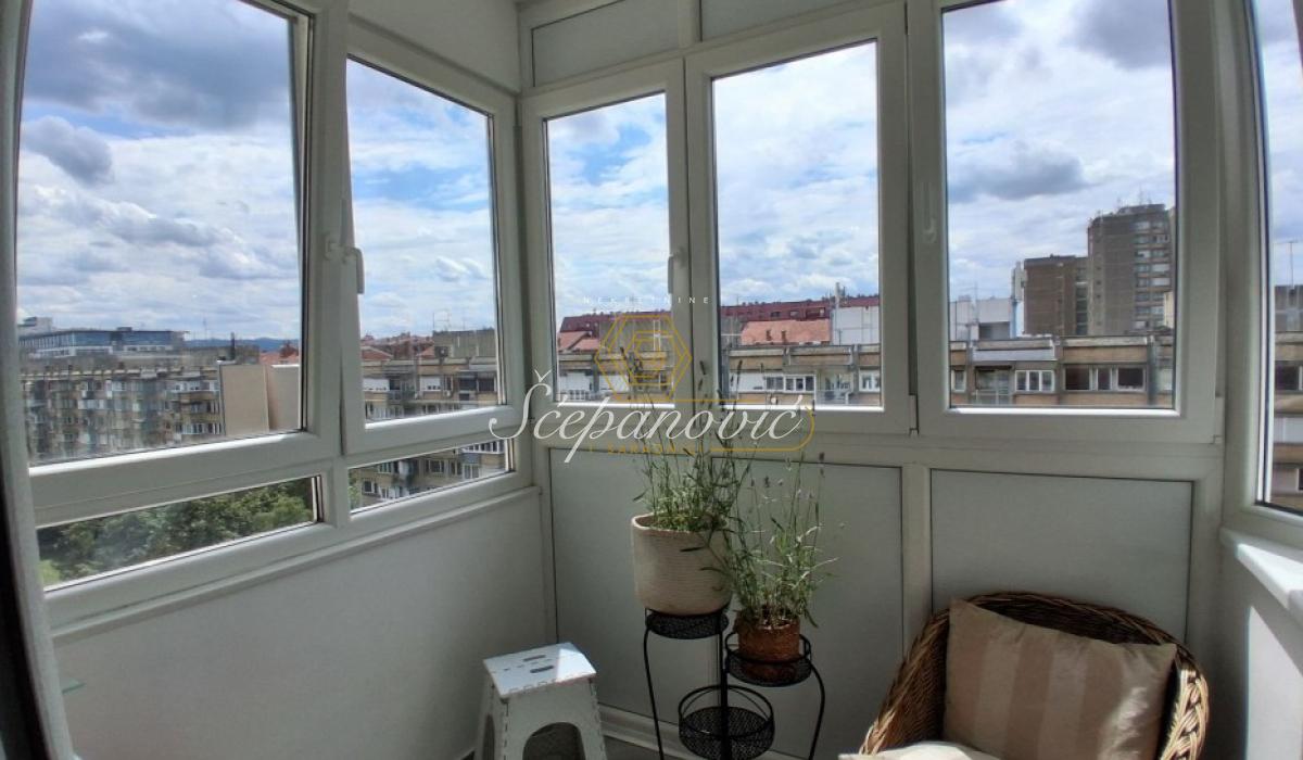 Stan Prodaja Novi Sad  76 m2