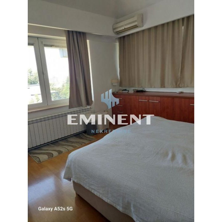Stan Izdavanje Beograd Senjak 165 m2