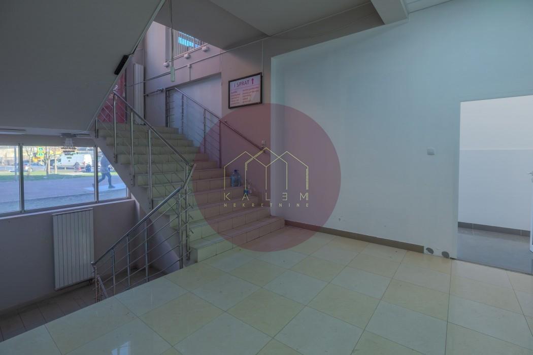Lokal za izdavanje, Konjarnik, Beograd, 1195m², 6.500 €/mes