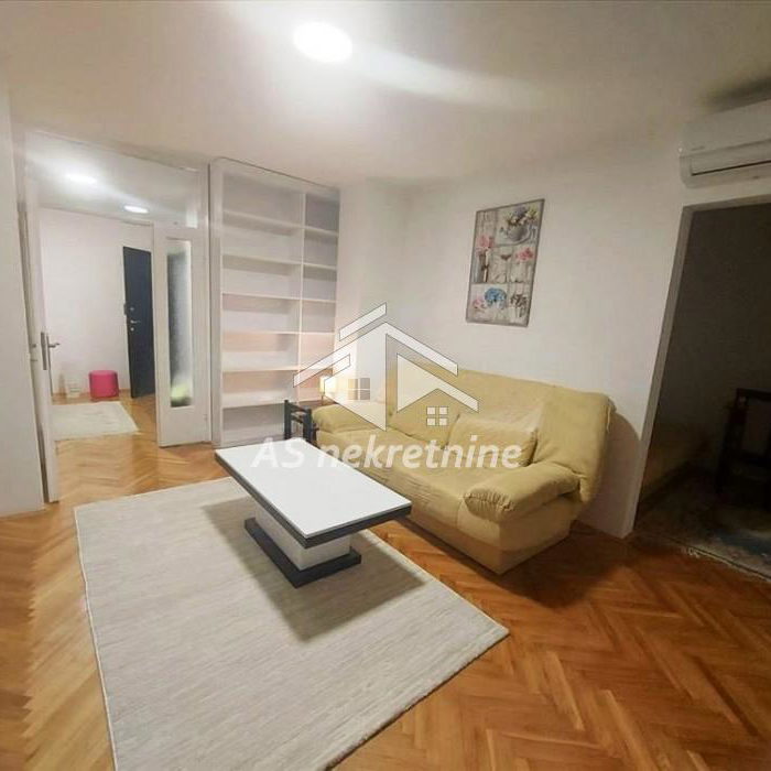 Stan Izdavanje Beograd Slavija 62 m2