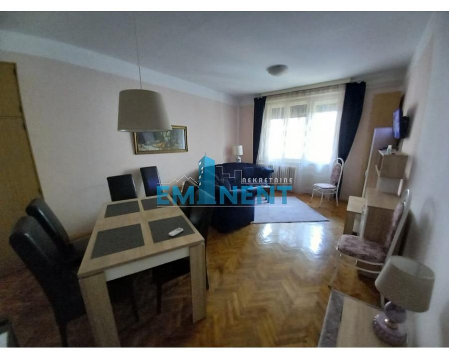 Trosoban stan za izdavanje, Slavija, Beograd, 72m², 1.000 €/mes