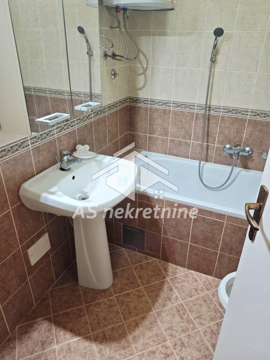 Stan Izdavanje Beograd Blok 22 28 m2