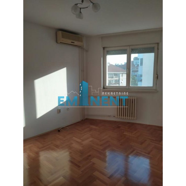 Stan Izdavanje Beograd Denkova Bašta 96 m2