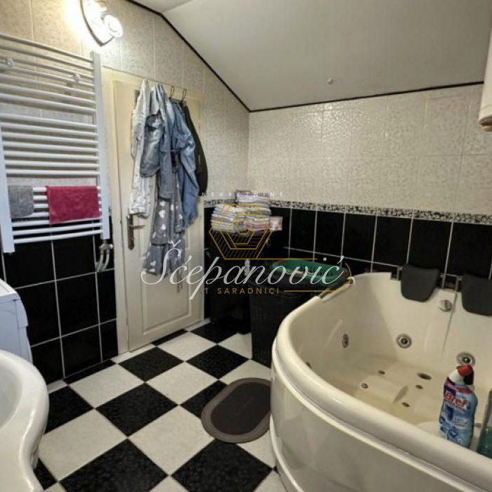 Kuća na prodaju, Klisa, Novi Sad, 204m², 290.000 €