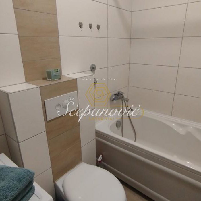 Stan Prodaja Novi Sad  32 m2