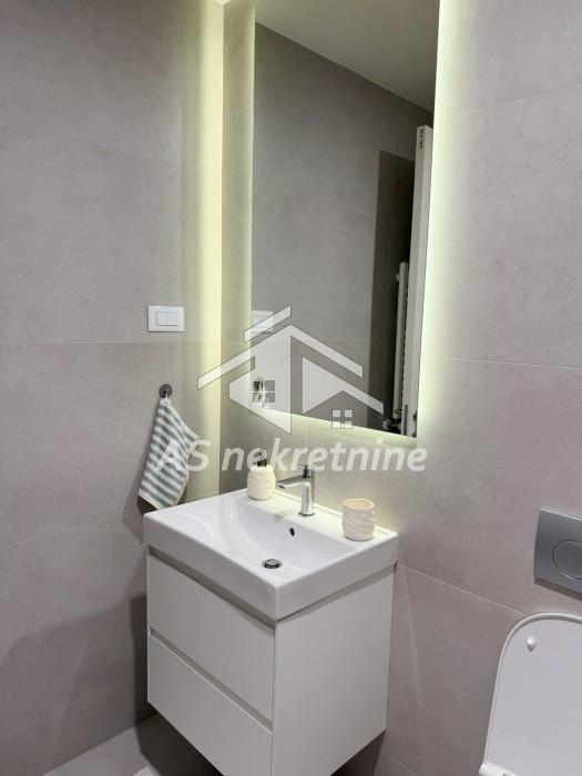 Trosoban stan za izdavanje, Blok 64, Beograd, 78m², 2.000 €/mes