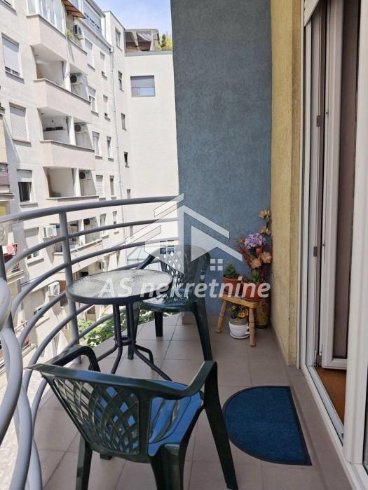 Trosoban stan za izdavanje, Đeram Pijaca, Beograd, 58m², 750 €/mes